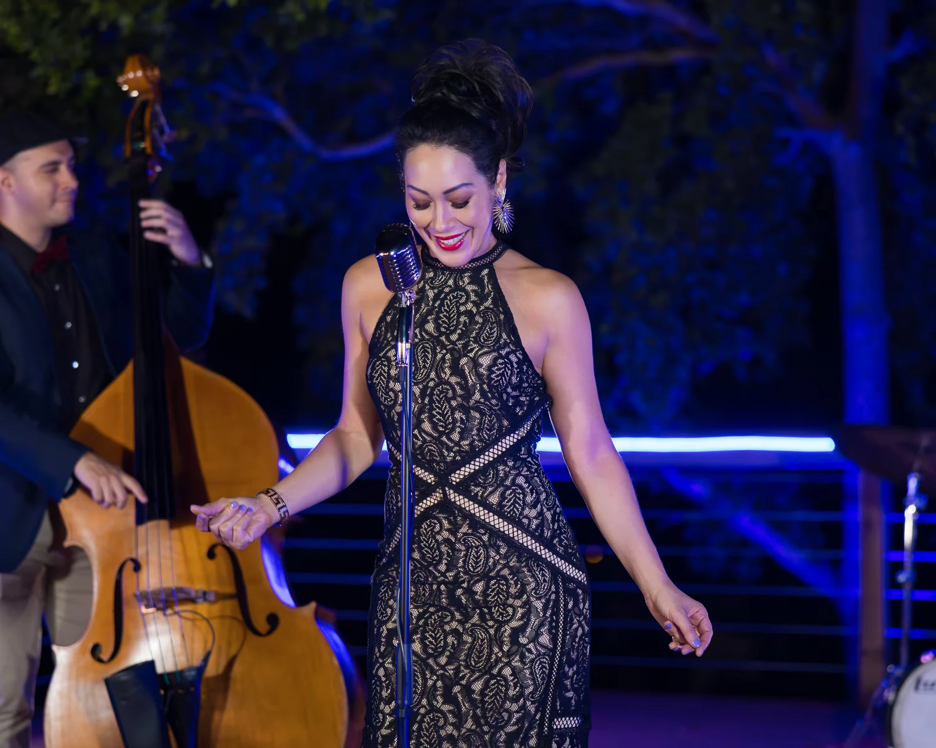 Melina Soochan with her French Jazz ensemble, professional shoot photo 3